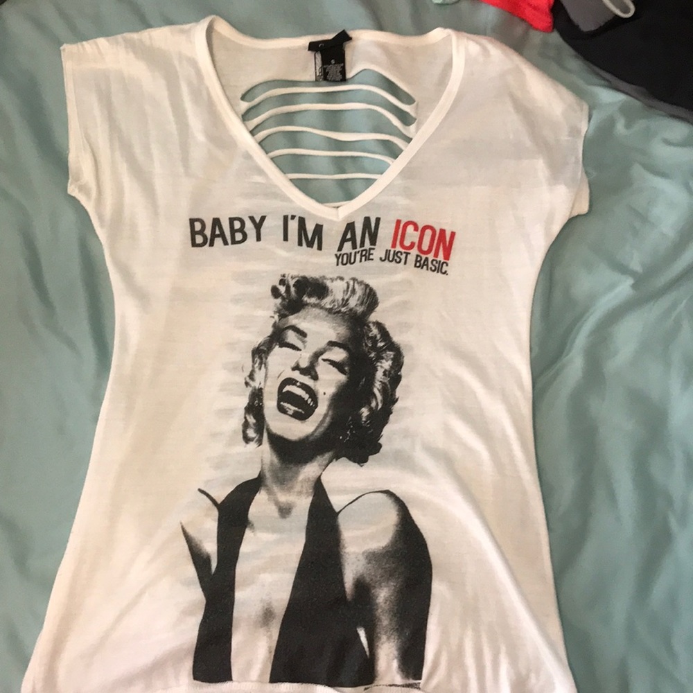 Graffiti Tee, open back